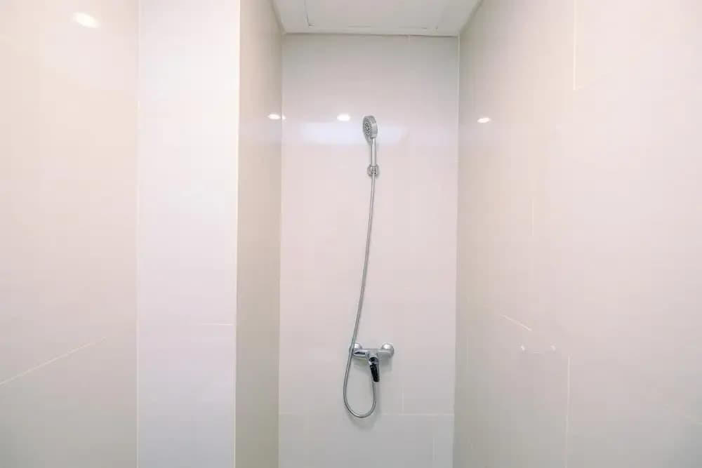 Nice And Comfortable Studio Vasaka Solterra Apartment - photo 15