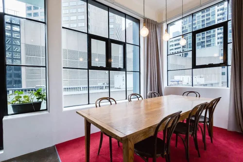 CYNTHIA, 2BDR Melbourne Apartment - photo 6