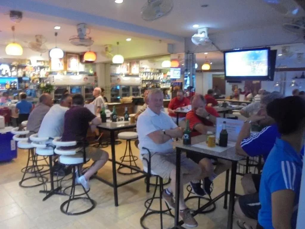 Travellers Rest Hotel - photo 23