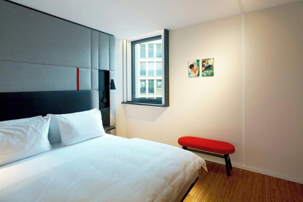citizenM Paris Champs-Élysees Hotel - photo 4