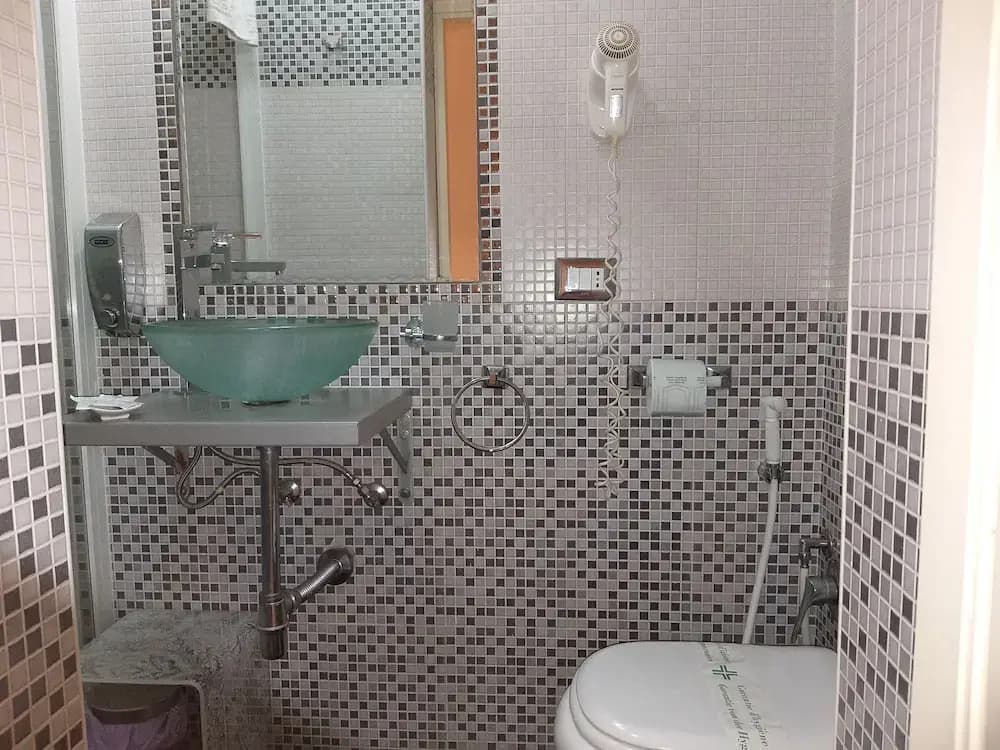 A Home in Rome - photo 9