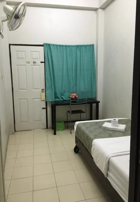 Ampawan Guesthouse - photo 6