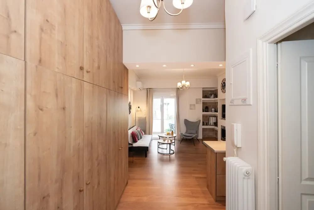 Contemporary Apartment made of Wood and Stone - photo 5