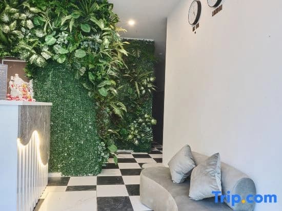 Hera Hotel&Apartment - photo 2