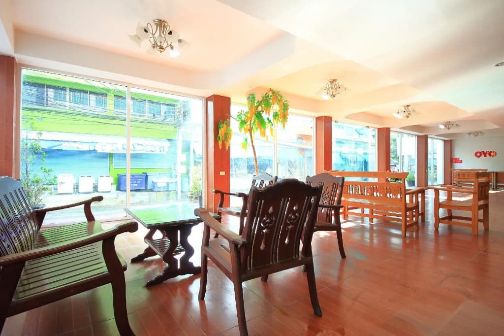 OYO 410 Diamond Boutique Hostel - photo 6