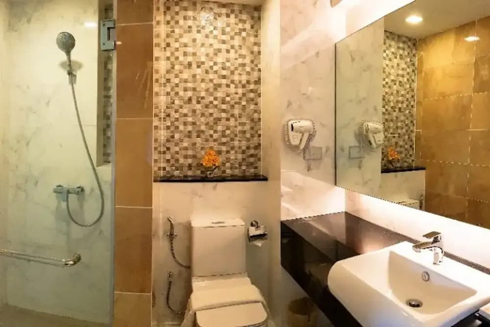 Crystal Luxury Hotel - photo 9