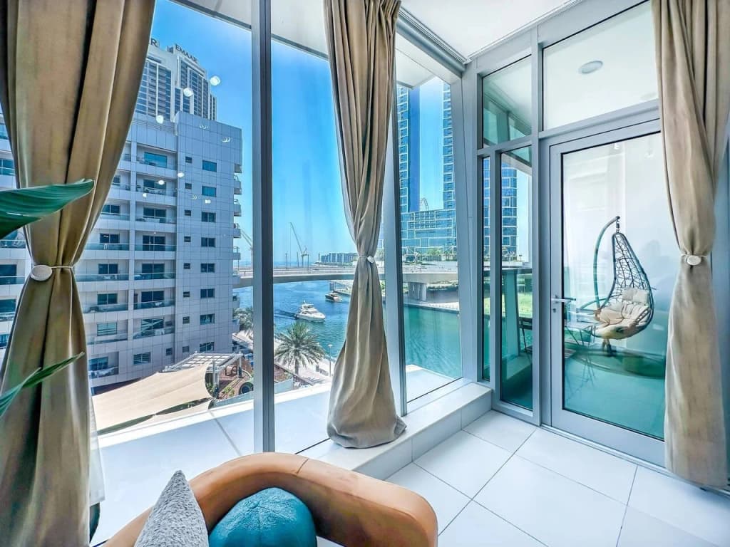 Marina 1BR Rooftop Pool Steps to JBR Beach Apartments - photo 5