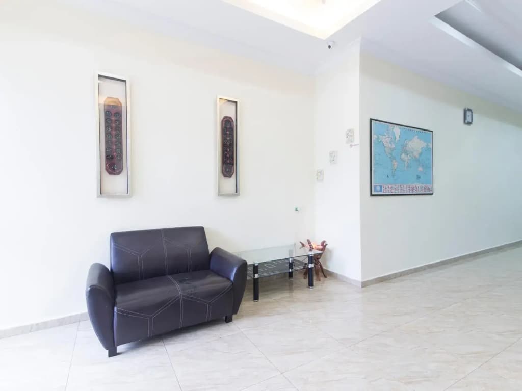 OYO 90422 T-signature Hotel Kuala Lumpur - photo 14