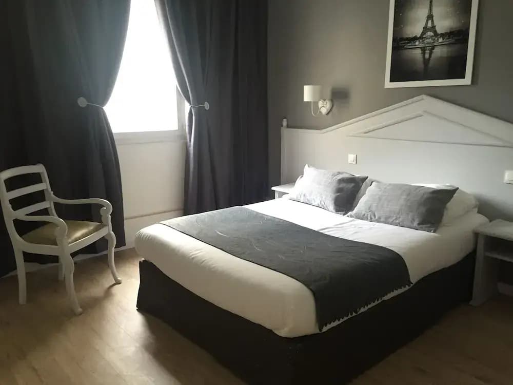 Lux Hotel - photo 2