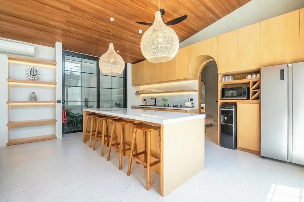 Stylish 5BR Boho Hideaway, 5 Min From Bingin Beach - photo 6