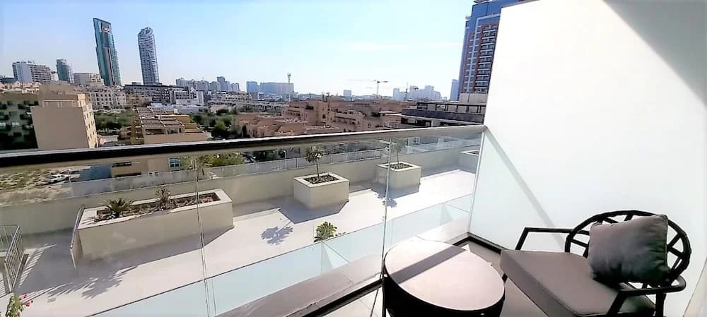 Park View Gorgeous Studio With Balcony - photo 14