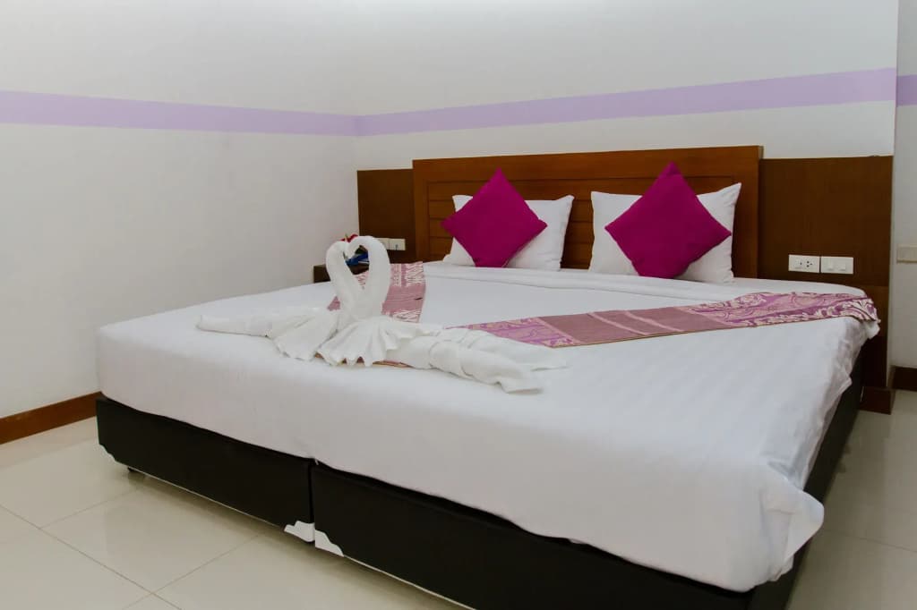Diamond Crown Hotel Patong - photo 6