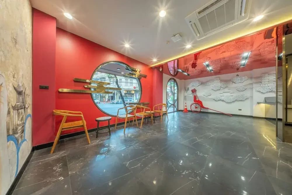 U Tor Yaowarat - photo 1