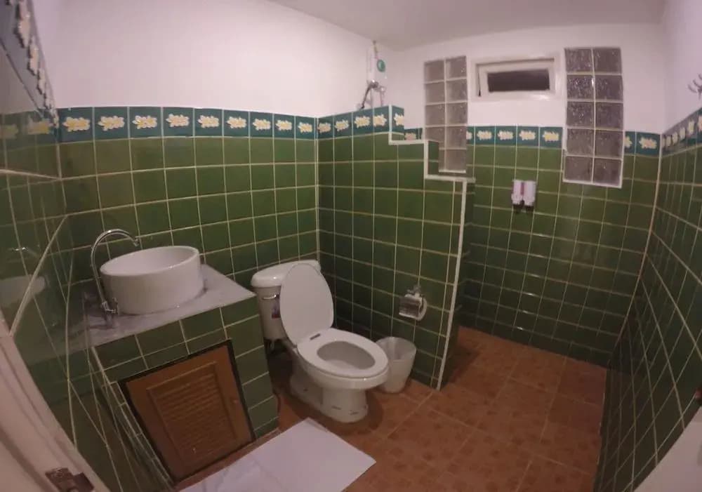 The Pier Hostel - photo 10
