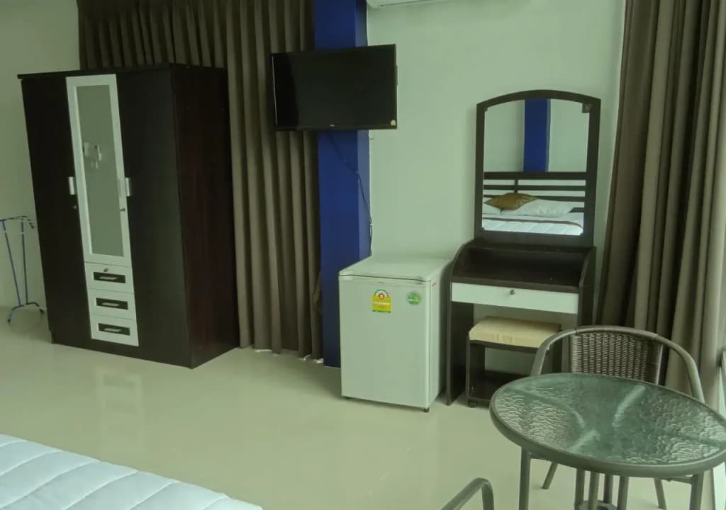But Different Boutique hotel - photo 7