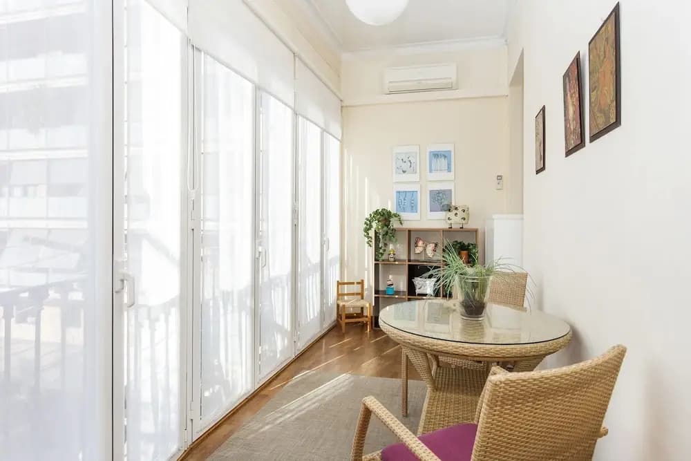 1402 - Elegant City Centre Apartment - photo 8