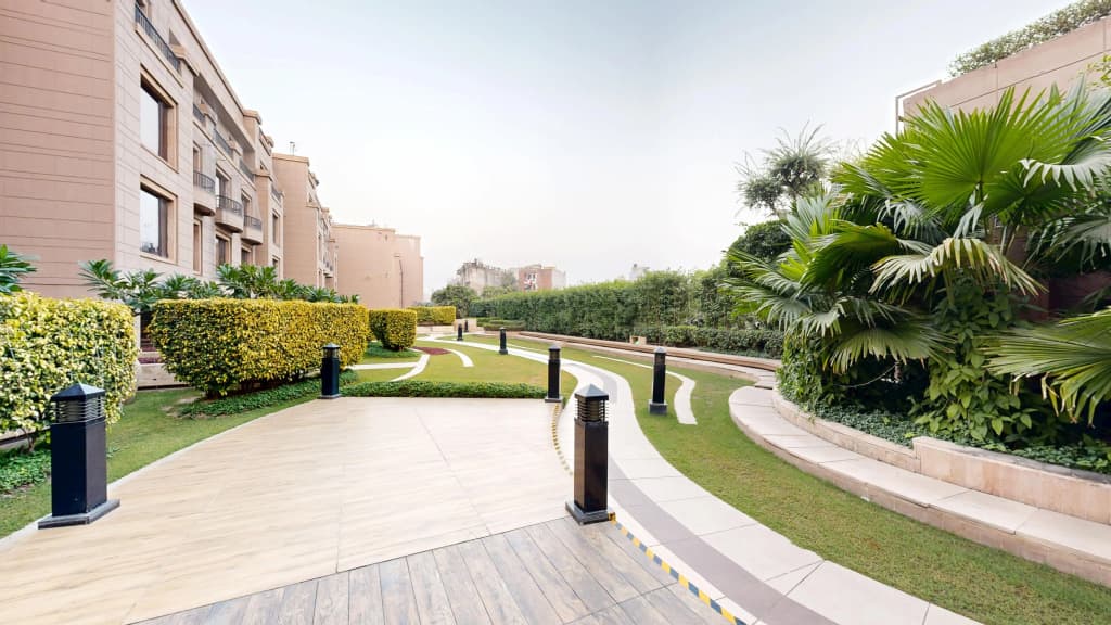 Radisson Blu Plaza Delhi Airport - photo 40