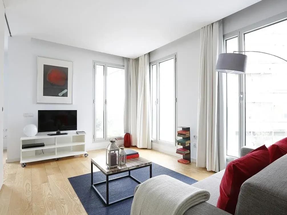 Urban District - MA31 Apartments - photo 2