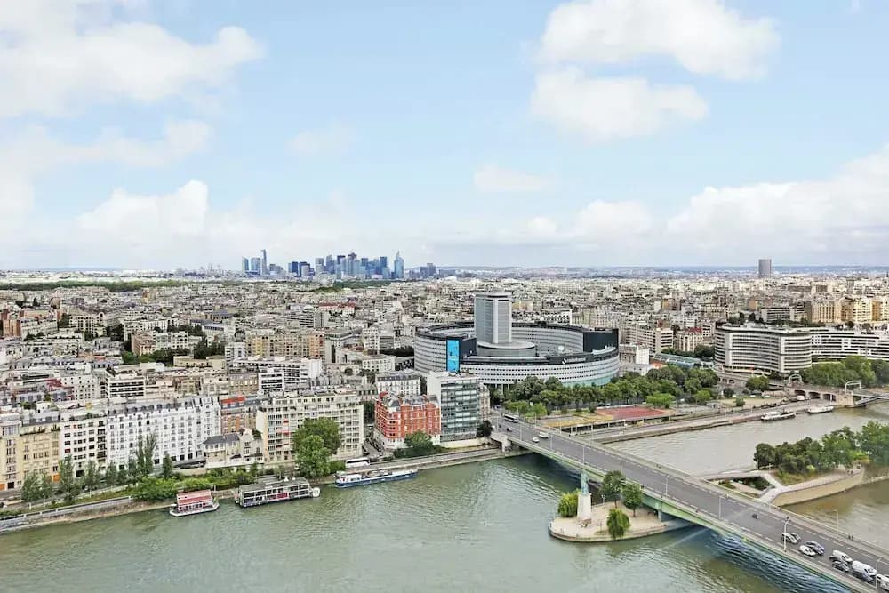 Exceptional View of Paris With A/C - 2bd/4p - photo 11