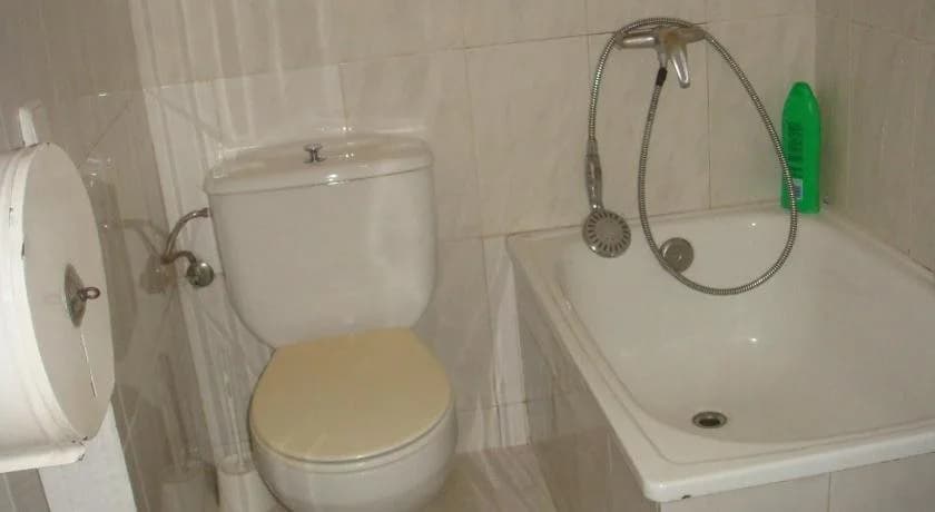 Hostal Muntaner - photo 9