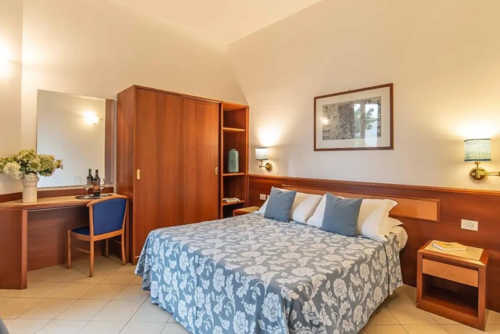 Hotel Bonifacio - photo 33