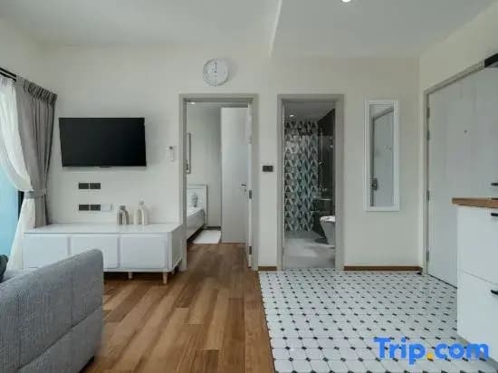 Two Flamingo Apartment 1 - photo 11