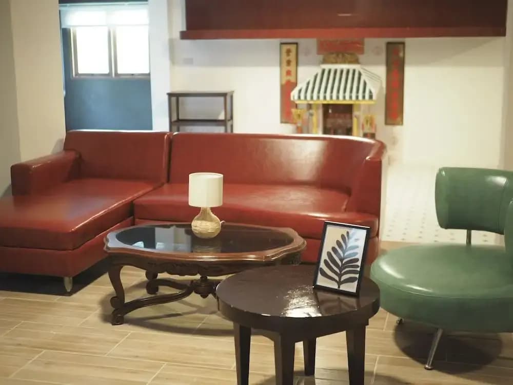 Krung Tone Hostel - photo 2