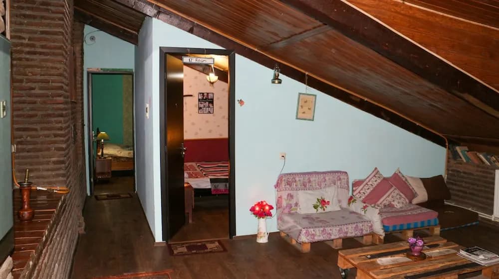 Leon Rooms - photo 15