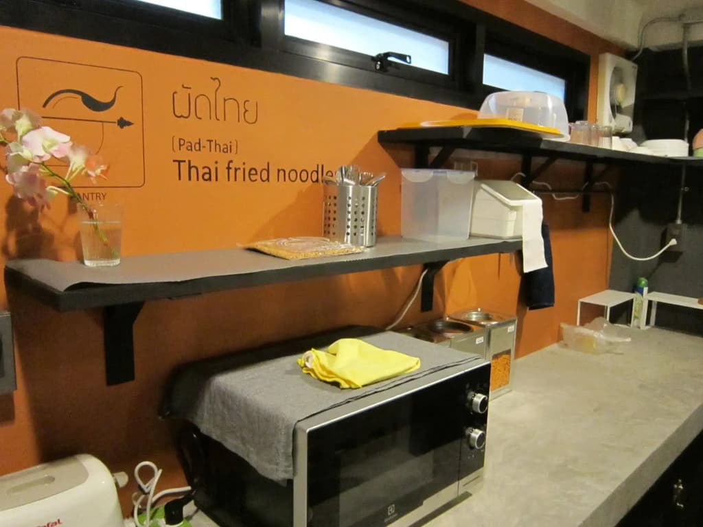 Plubpla Hostel - photo 18