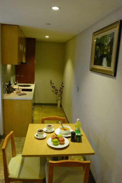 Melrose Apartments - photo 22