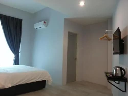 L Hotel - photo 5