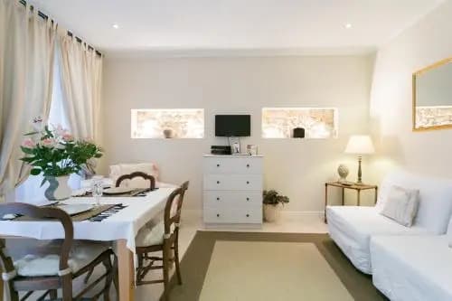Quartier Latin Apartments - photo 4
