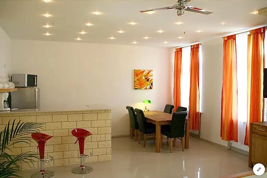 Suite Apartment Jedlesee - photo 2
