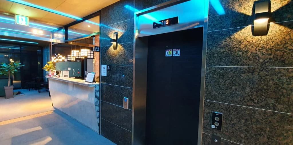 MG Hotel Jonggak - photo 10