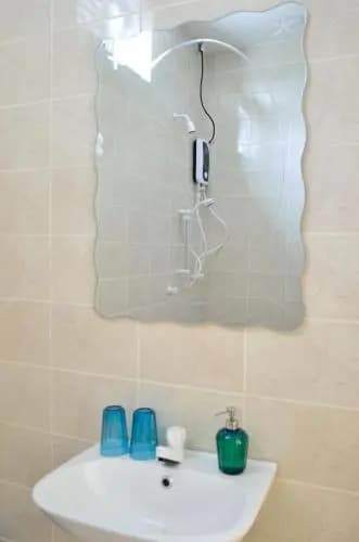 Three Hearts Guesthouse - photo 13