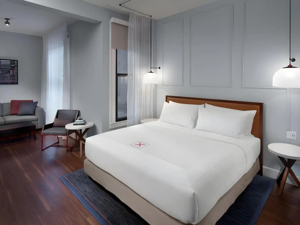 Axiom Hotel - photo 7