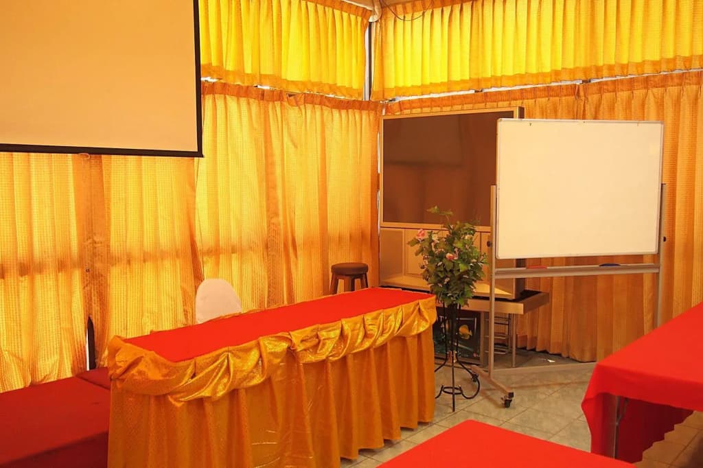 U-Sa Family Hotel - photo 3