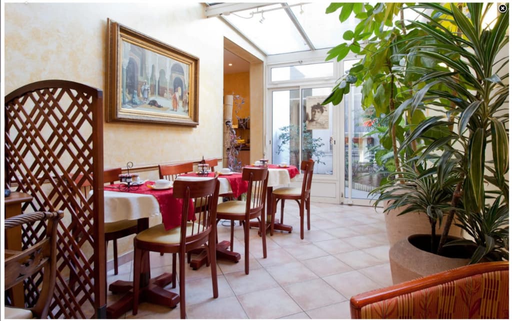 Hôtel Poussin - photo 18