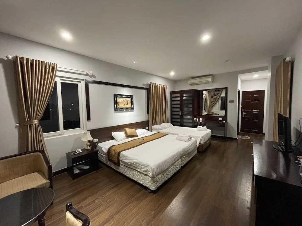 Bay Luxury Hanoi Hotel - No 9 Nguyen Truong To - photo 3
