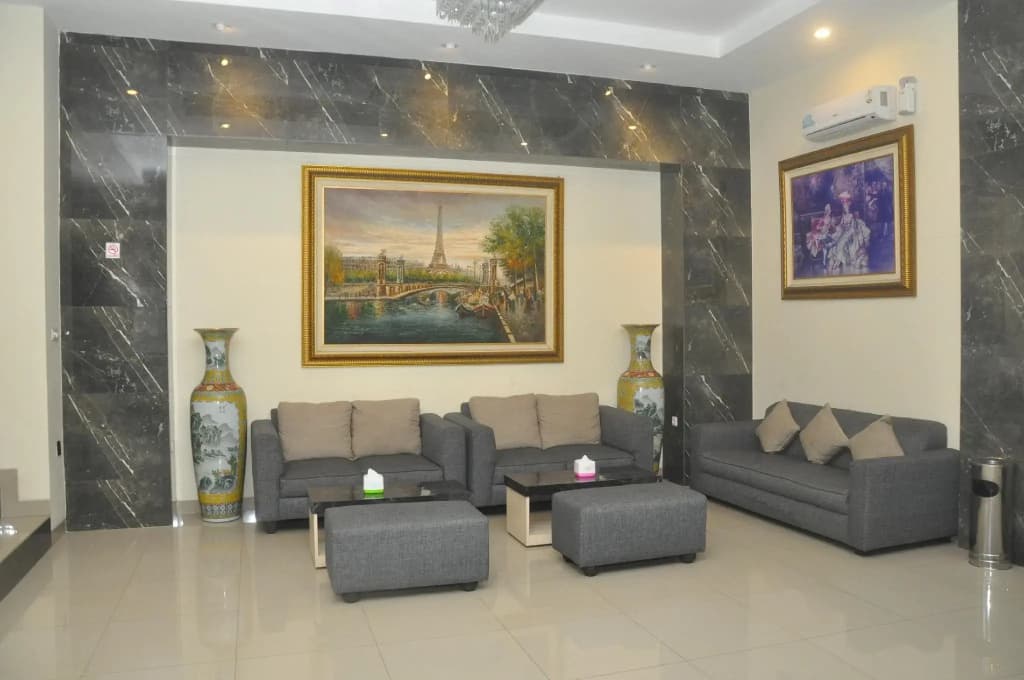 Penthouse hotel - photo 11