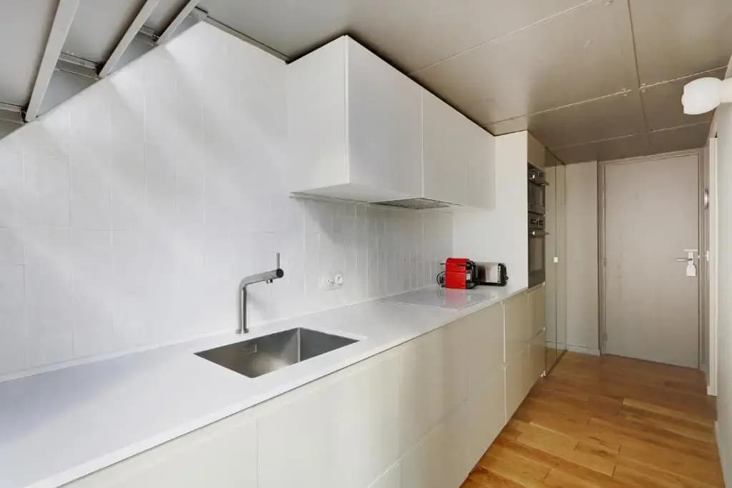 Pick A Flat's Apartment in Porte Saint Denis - rue d'Hauteville - photo 16