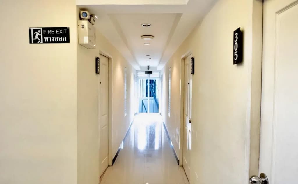 The Konnect Hotel - photo 13