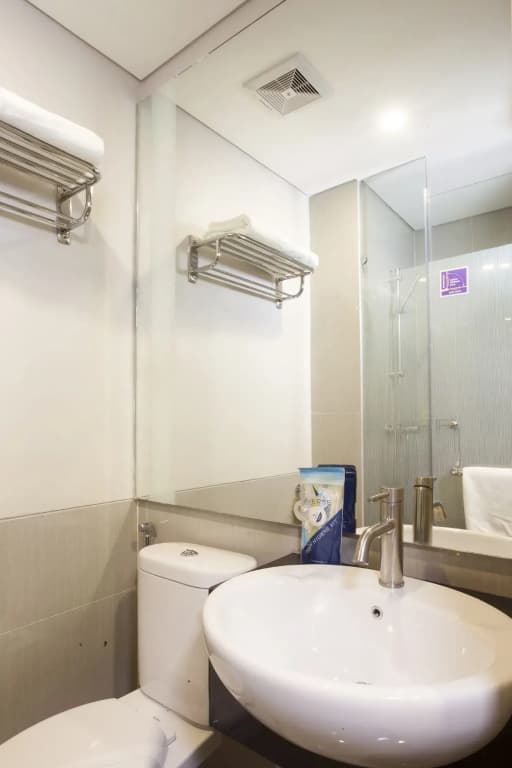 Verse Lite Hotel Gajah Mada - photo 10