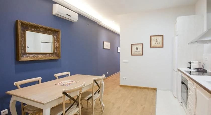 Two Sisters Apartments - photo 16