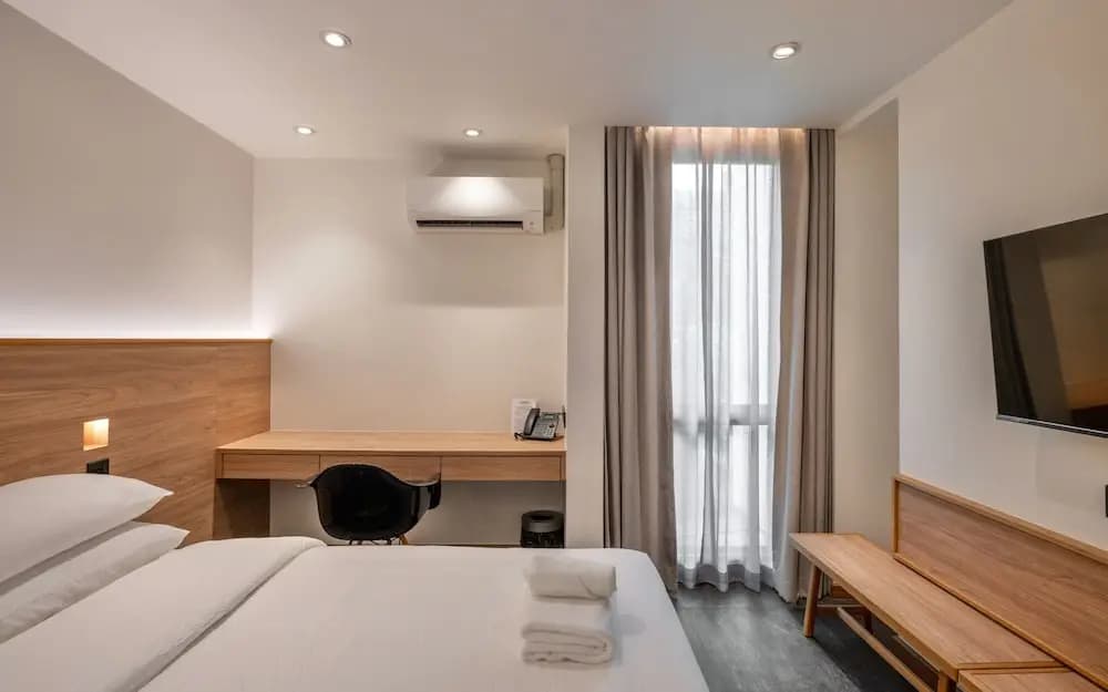 Zen Master Hotel - photo 6