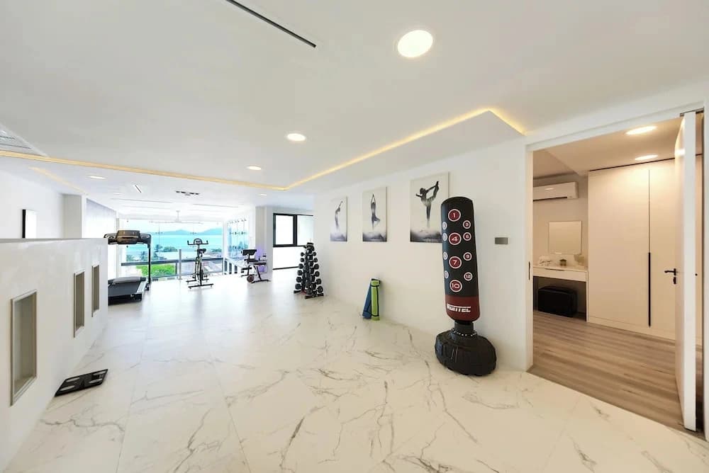 Massive 4 Bedroom with Cinema & Gym - photo 16