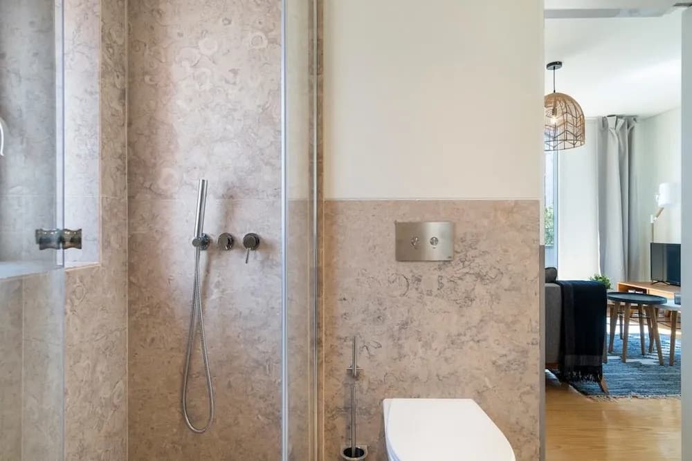 Modern 1BD w AC & Balcony - photo 18