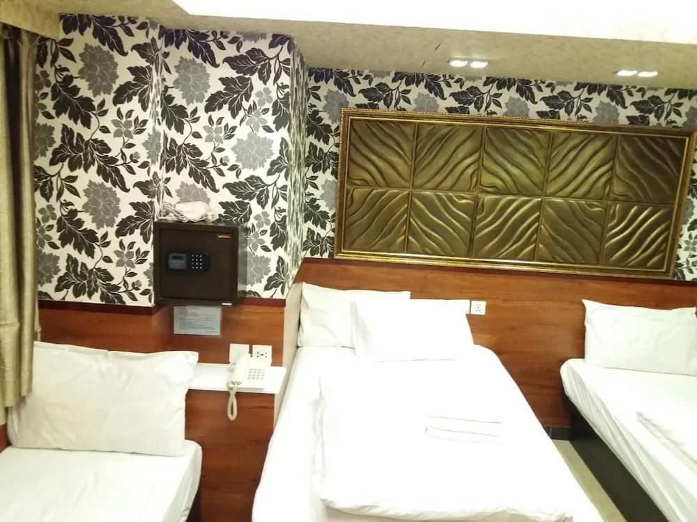Rai Lei Hostel - photo 5
