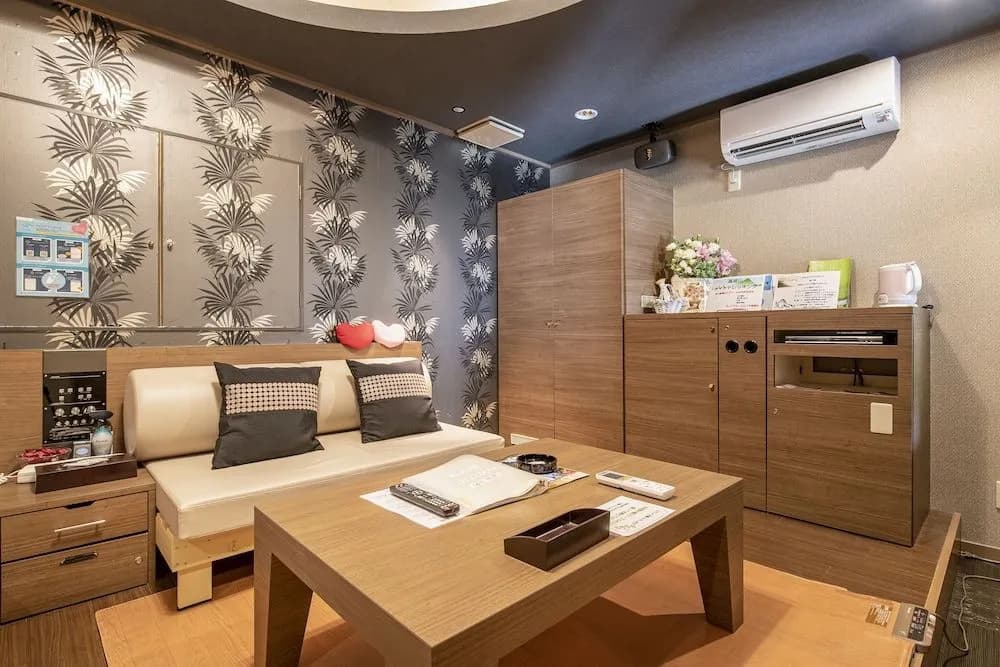 Hotel Takao Asile - photo 2