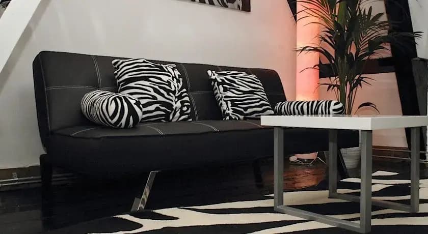 The Escape Lounge - photo 9